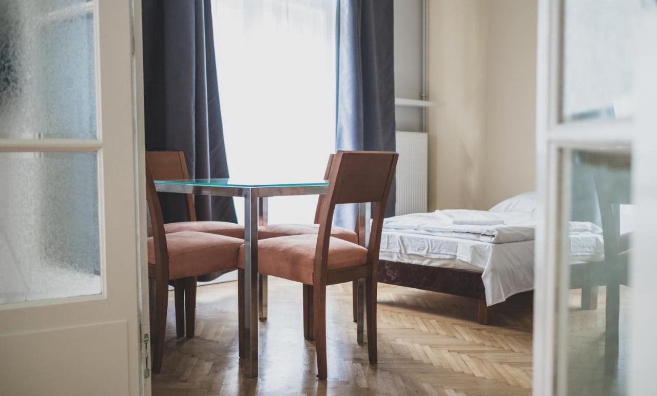 Cybulskiego Guest Rooms Krakau Exterior foto